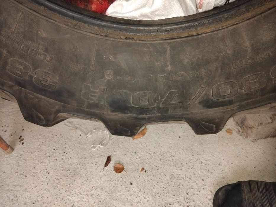 Колеса 580/70 R38 (20.8 38),до с/г техніки Kleber