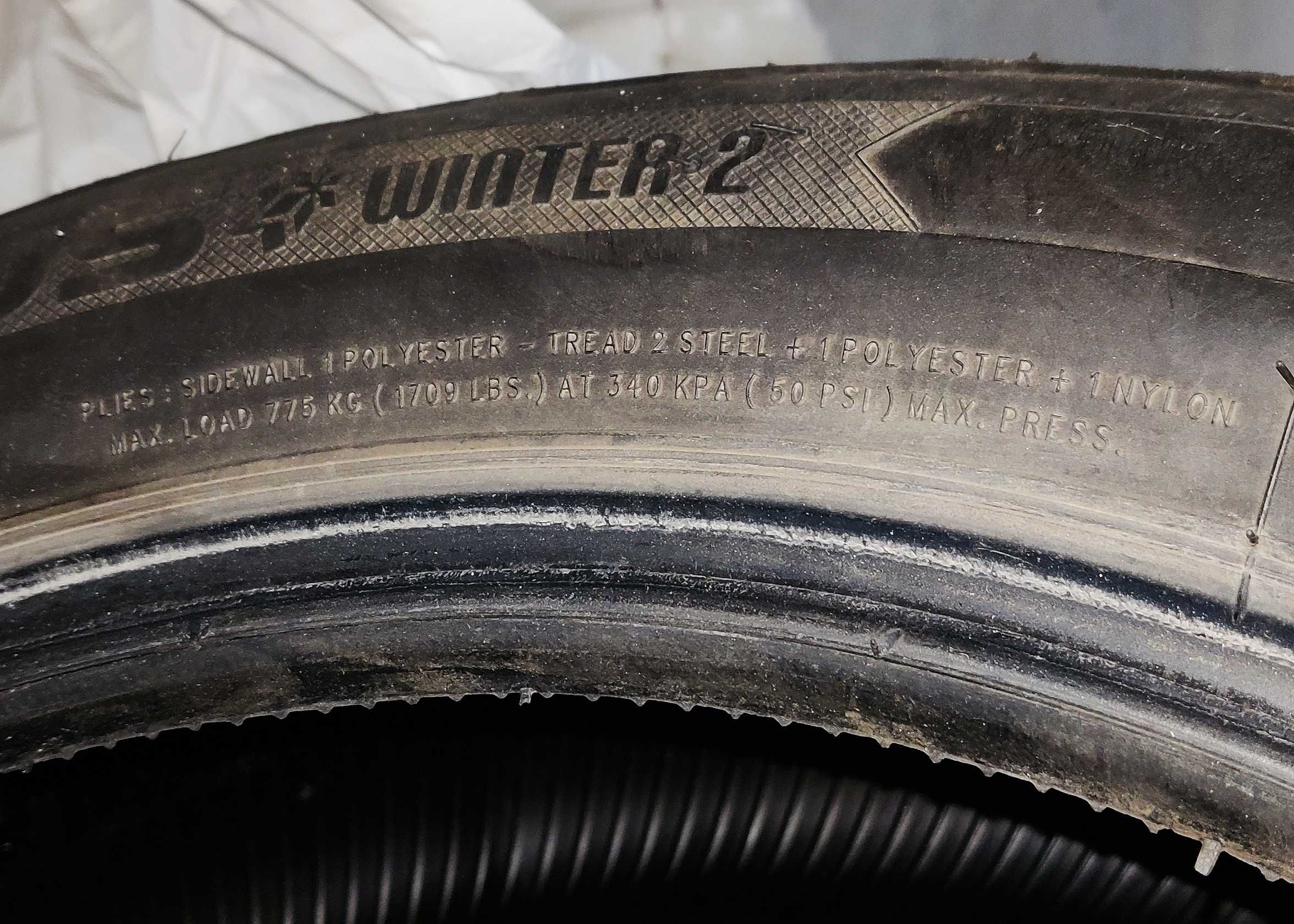 Зима Lassa 215/55/R18 Competus Winter 2+