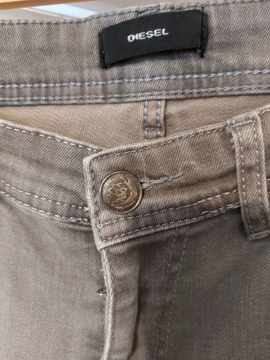 Diesel męskie szare spodnie jeansy roz M / L 34