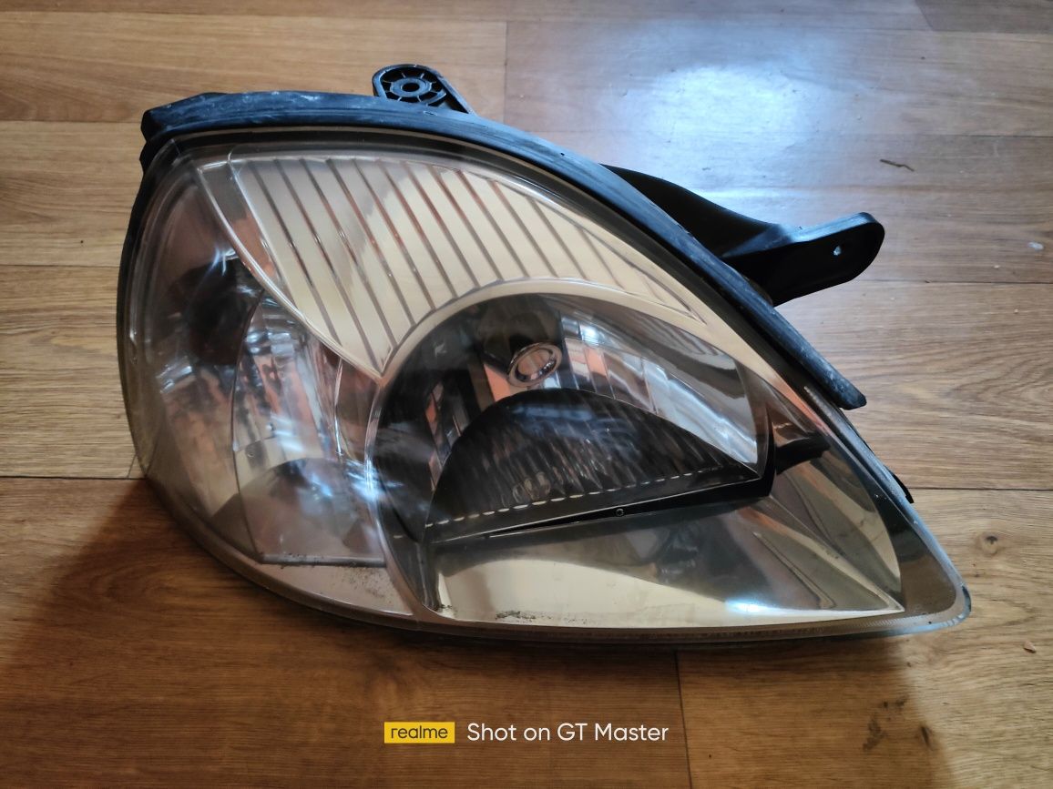 Lampa prawa Kia Rio 2004r