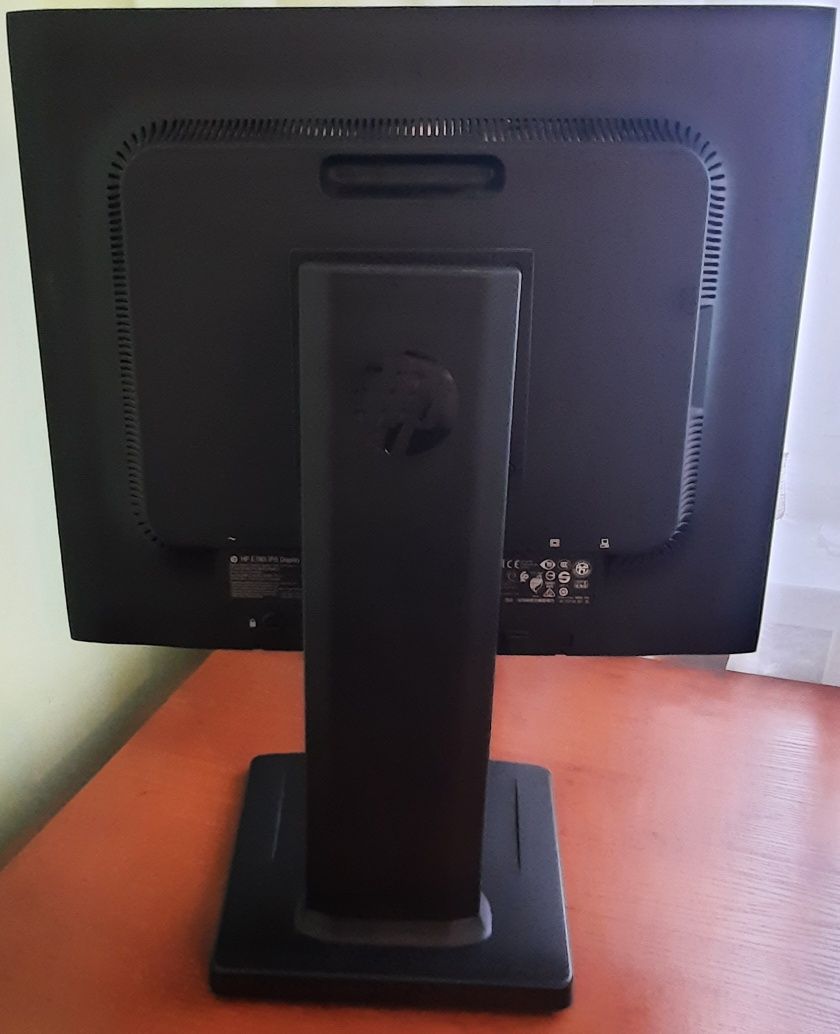 Monitor HP 19 cali