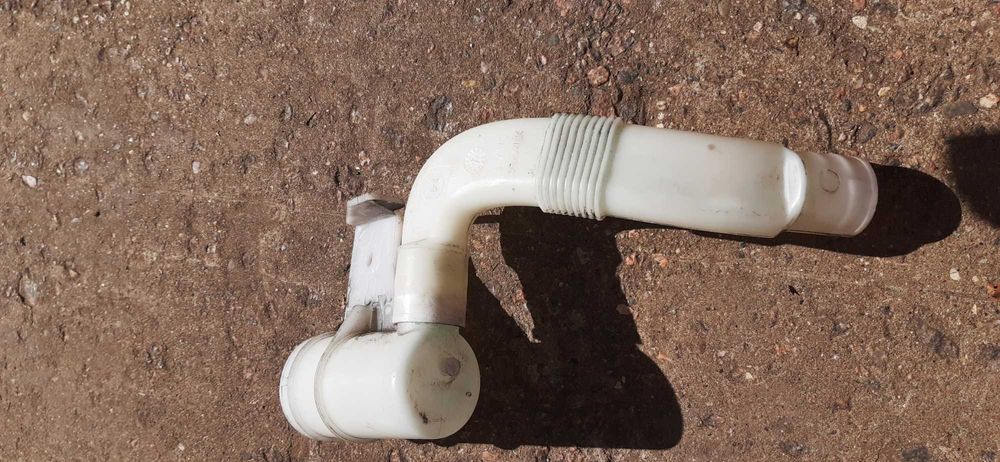 Патрубок, флянец, бочок омывателя, резинки-отбойники VW PASSAT B7 USA