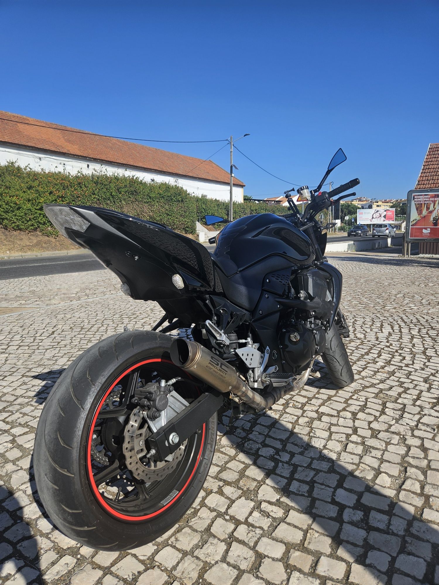 Vendo Kawasaki Z750