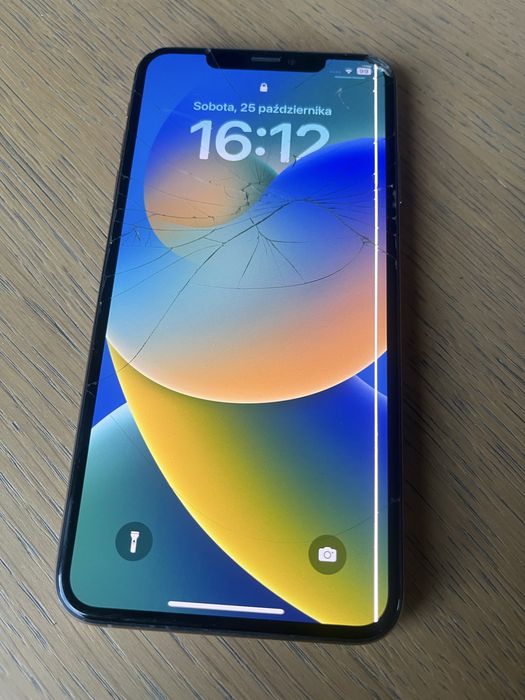 Iphone xs max 64gb uszkodzony
