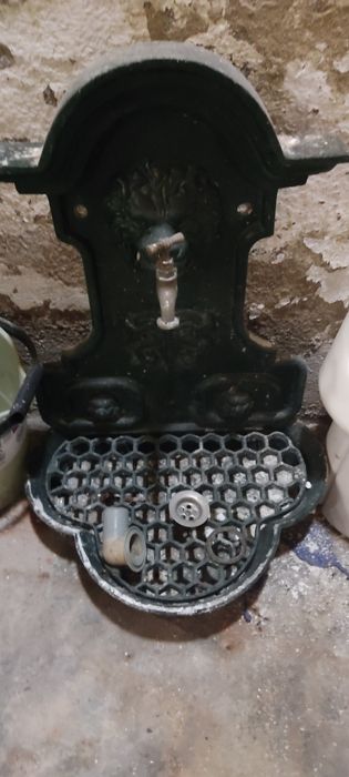 Fonte de água verde