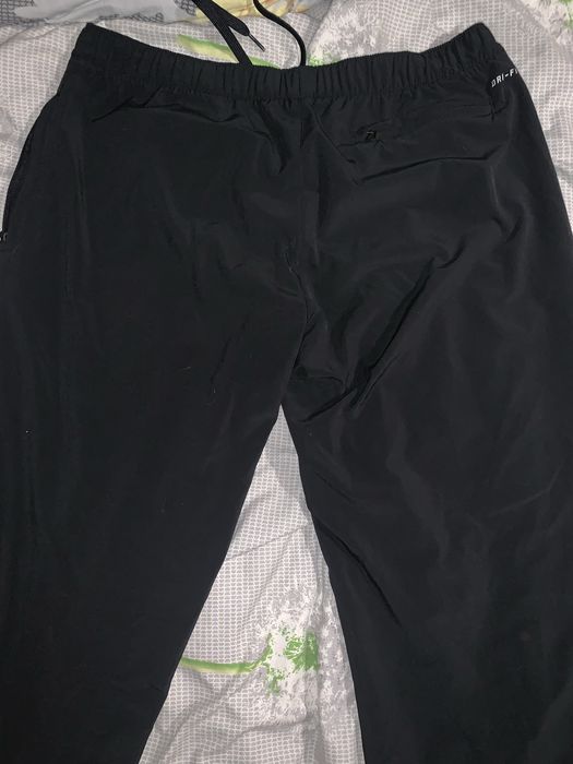 Чоловічі штани NIKE