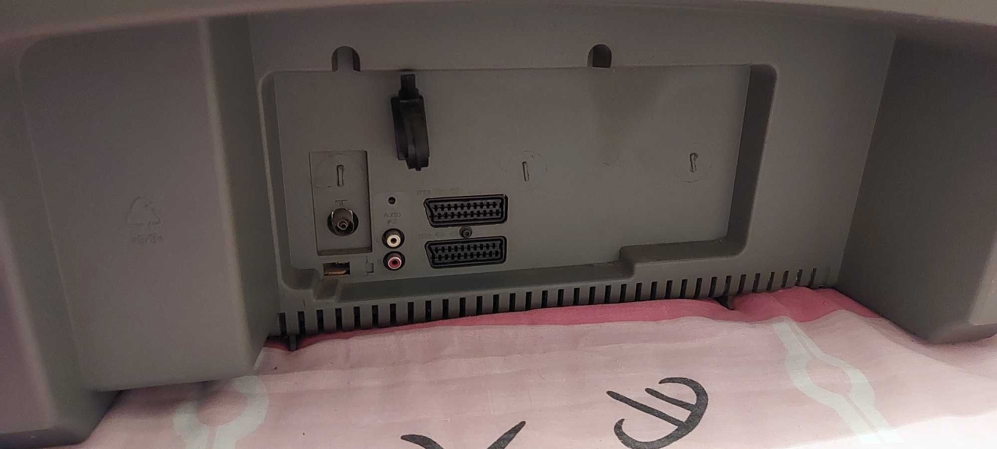 TV CRT Philips ideal para retro gaming