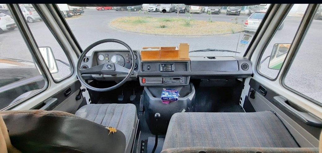 Mercedes ca.mper  208d