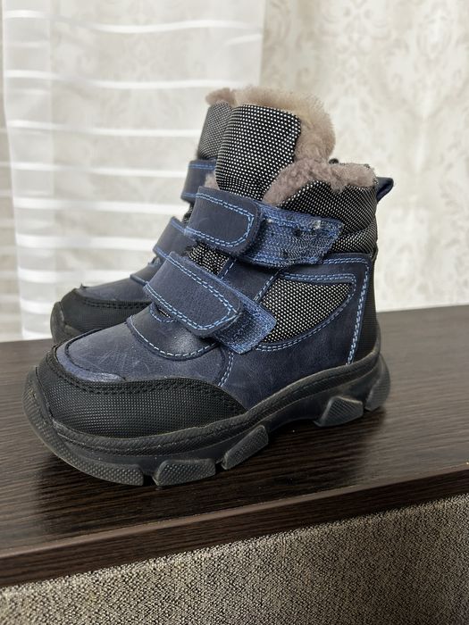 Зимове взуття,зимові сапожки,черевики для хлопчика розмір 27, кросівки