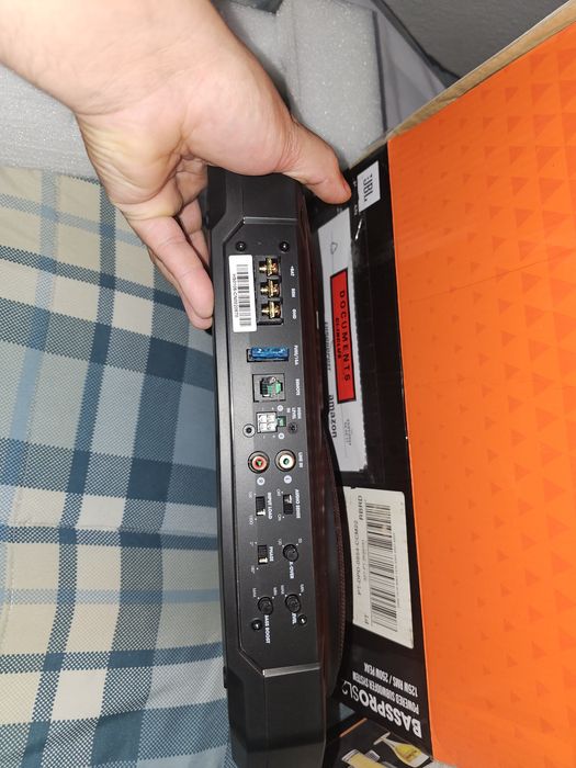 Subwoofer jbl basspro sl2