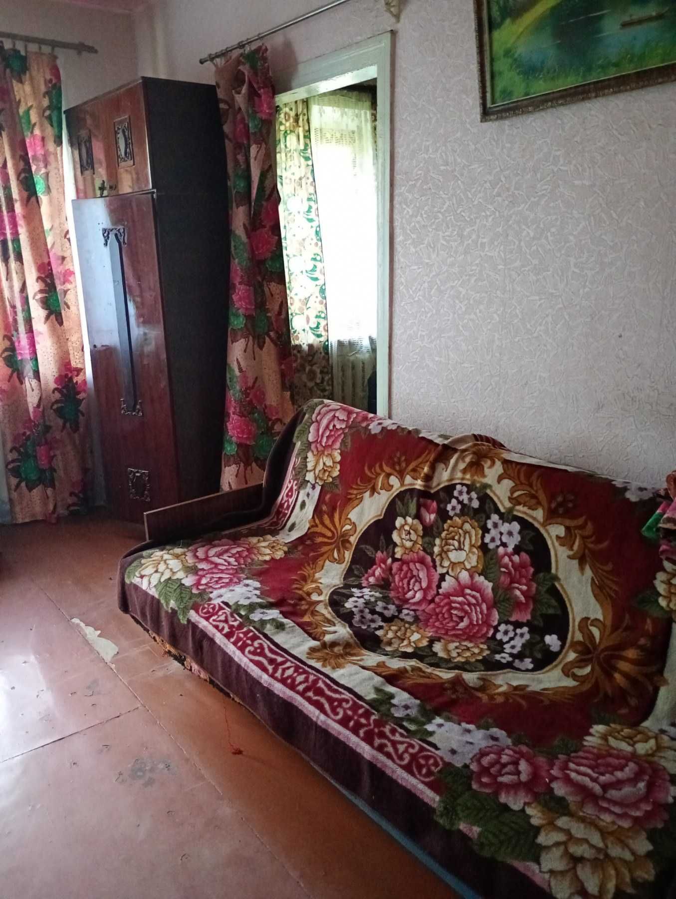 Продам дім на Карачунах.