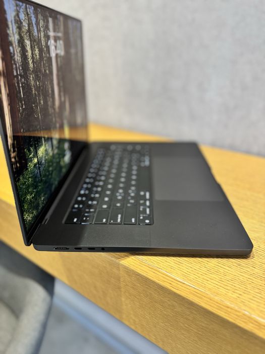 Apple MacBook Pro 16’ 2024 M4 Pro 24/512Gb Space Black (MX2X3)