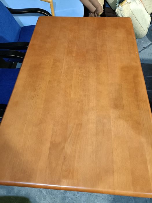 Stół 4 krzesła komplet