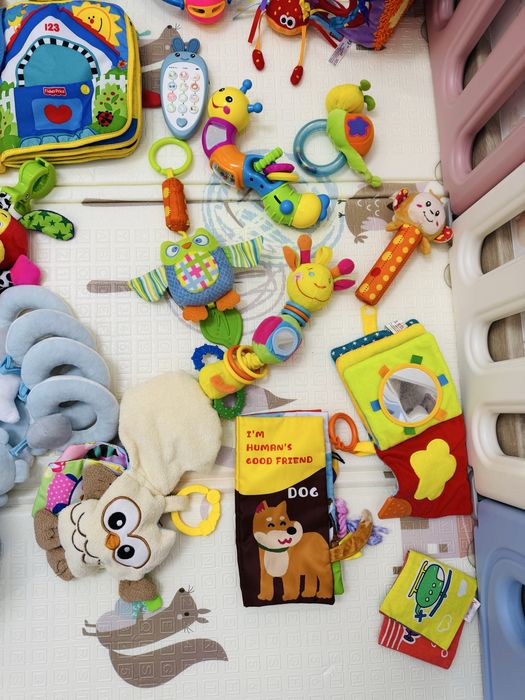 Іграшки для найменших