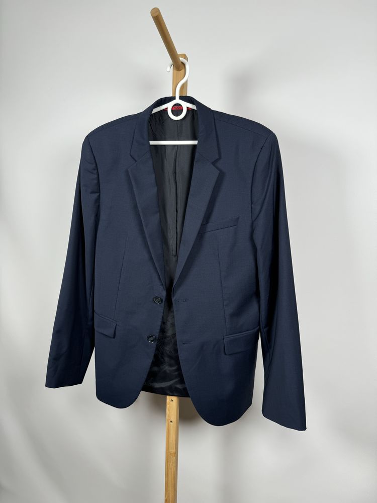 Hugo Boss granatowa wełniana marynarka w delikatną kratkę 50