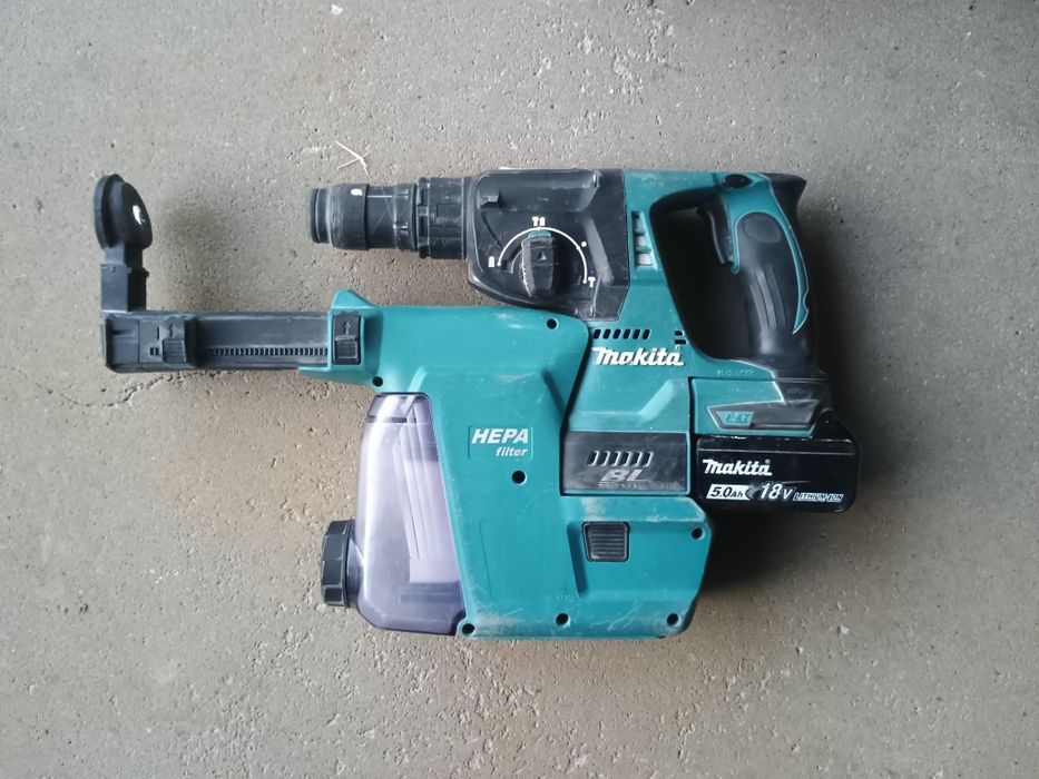 Młotowiertarka Makita DHR 243 + odsysacz DX07 + Aku 5,0 ah