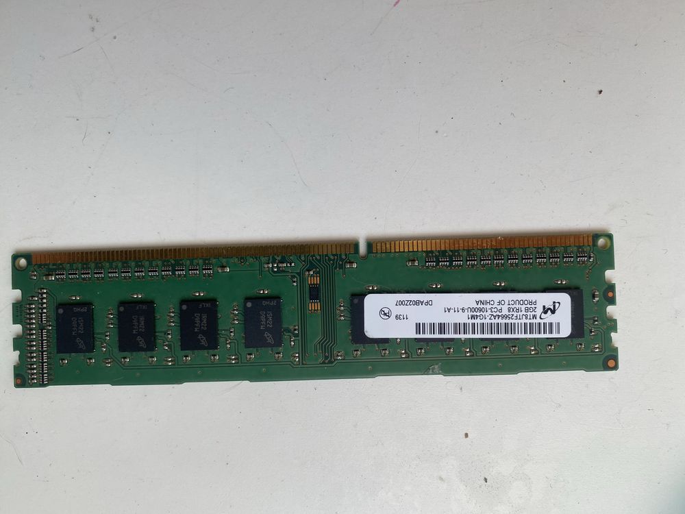 Pamiec do komputera stacjonarnego 2x2 GB DDR3