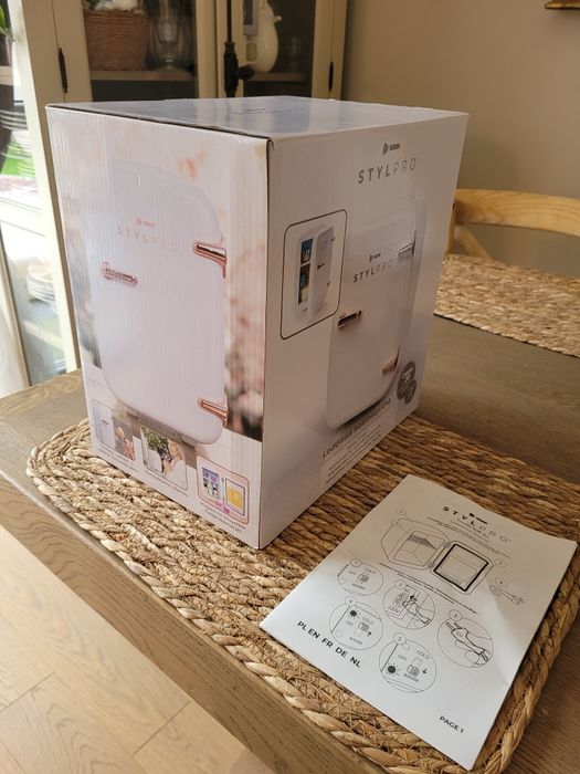 Lodówka na kosmetyki StylPro nowa