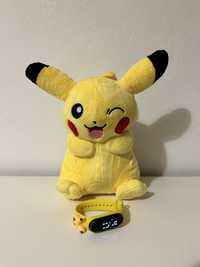 Peluche + Relógio Digital Pikachu