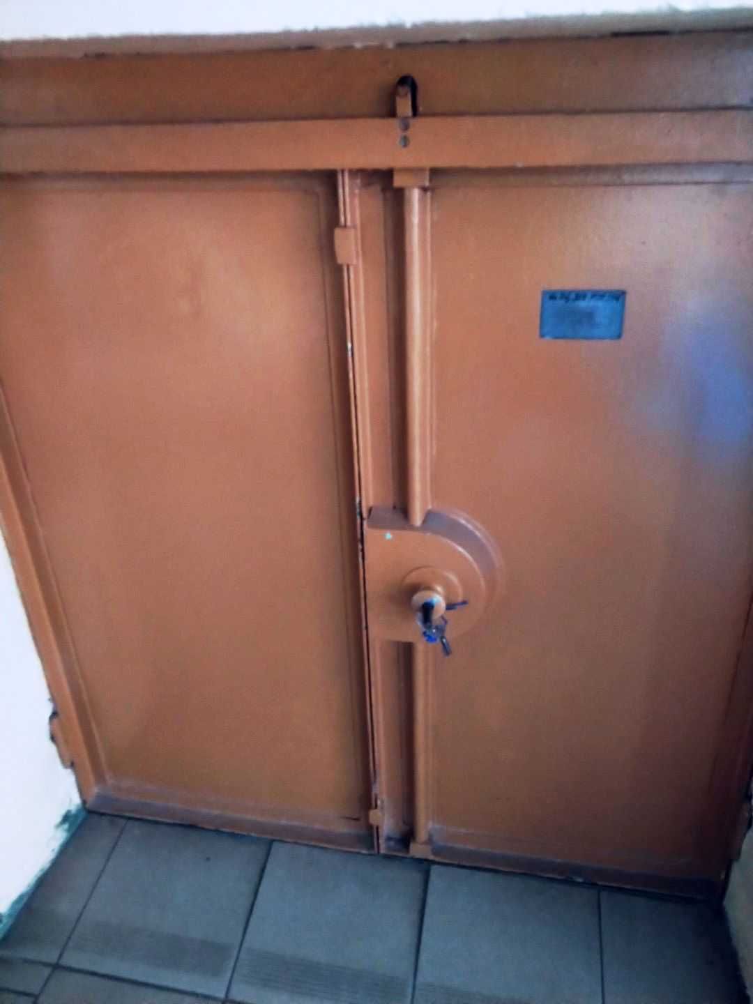 Zabytkowa winda towarowa z lat 70-tych, PRL sprawna z odbiorem tech.