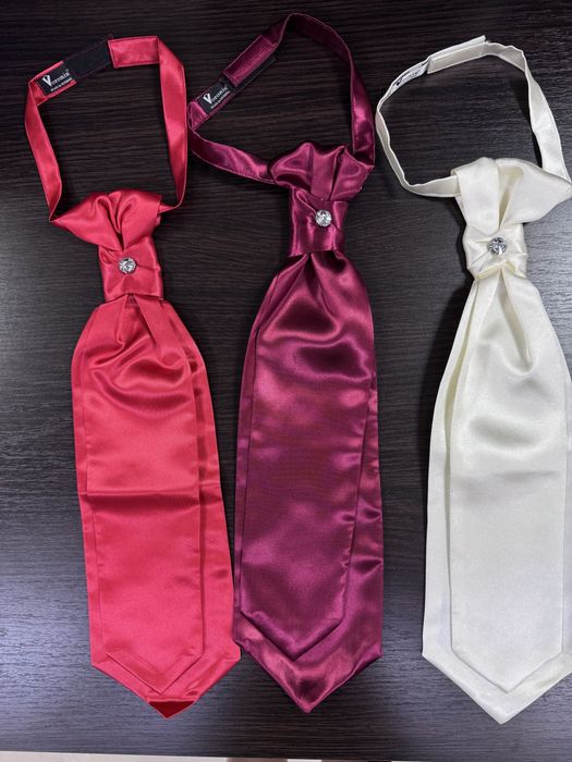 Продам декоративні краватки пластрон та аскот