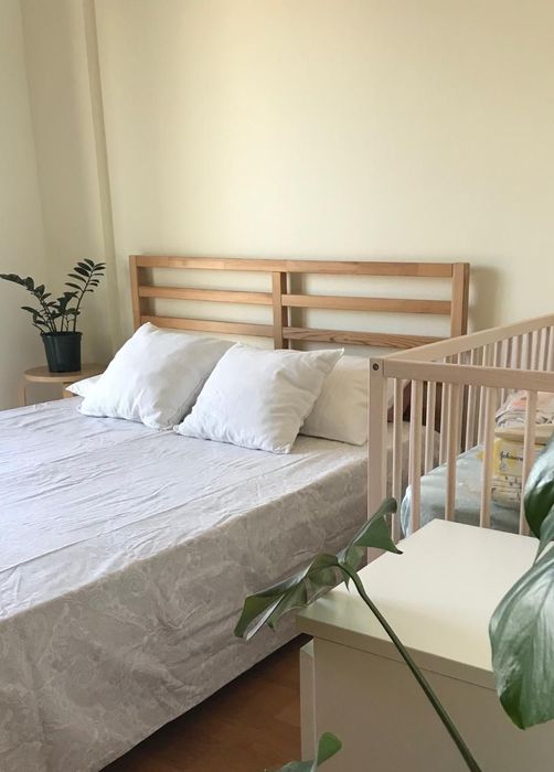 Cama IKEA TARVA - 140x200 cm com estrado e colchão incluído