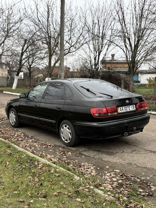 Продам или обменяю TOYOTA Карина  Е