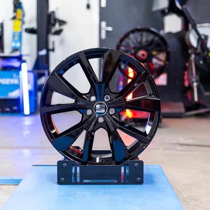 FABRYCZNIE NOWE Felgi Seat 18"  Ibiza Arona