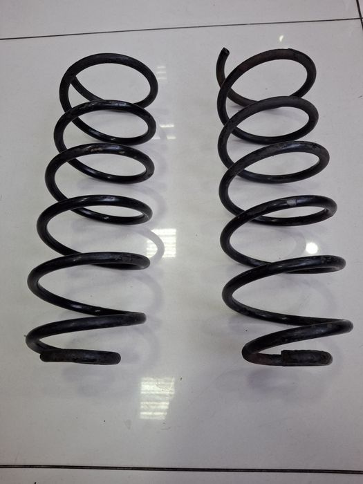 Задні пружини Опель Вектра Б Opel Vectra B. ЦІНА за пару