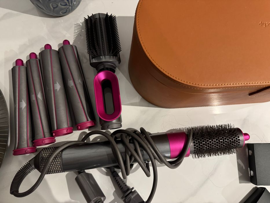 Stylizacja włosów Dyson, 1000,00 zł