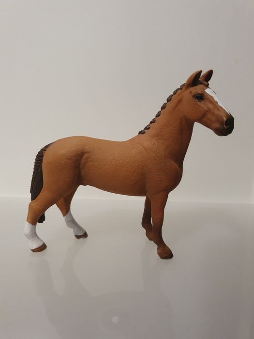 Wałach hanowerski koń schleich 13837