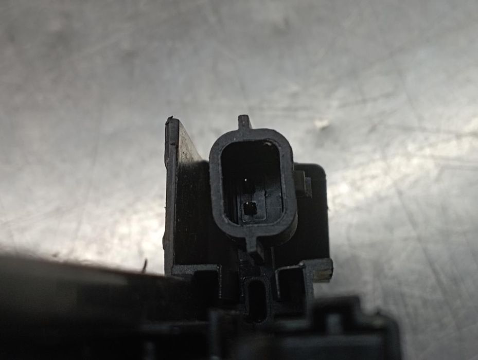 Fechadura / fecho porta trás direito DACIA Sandero III