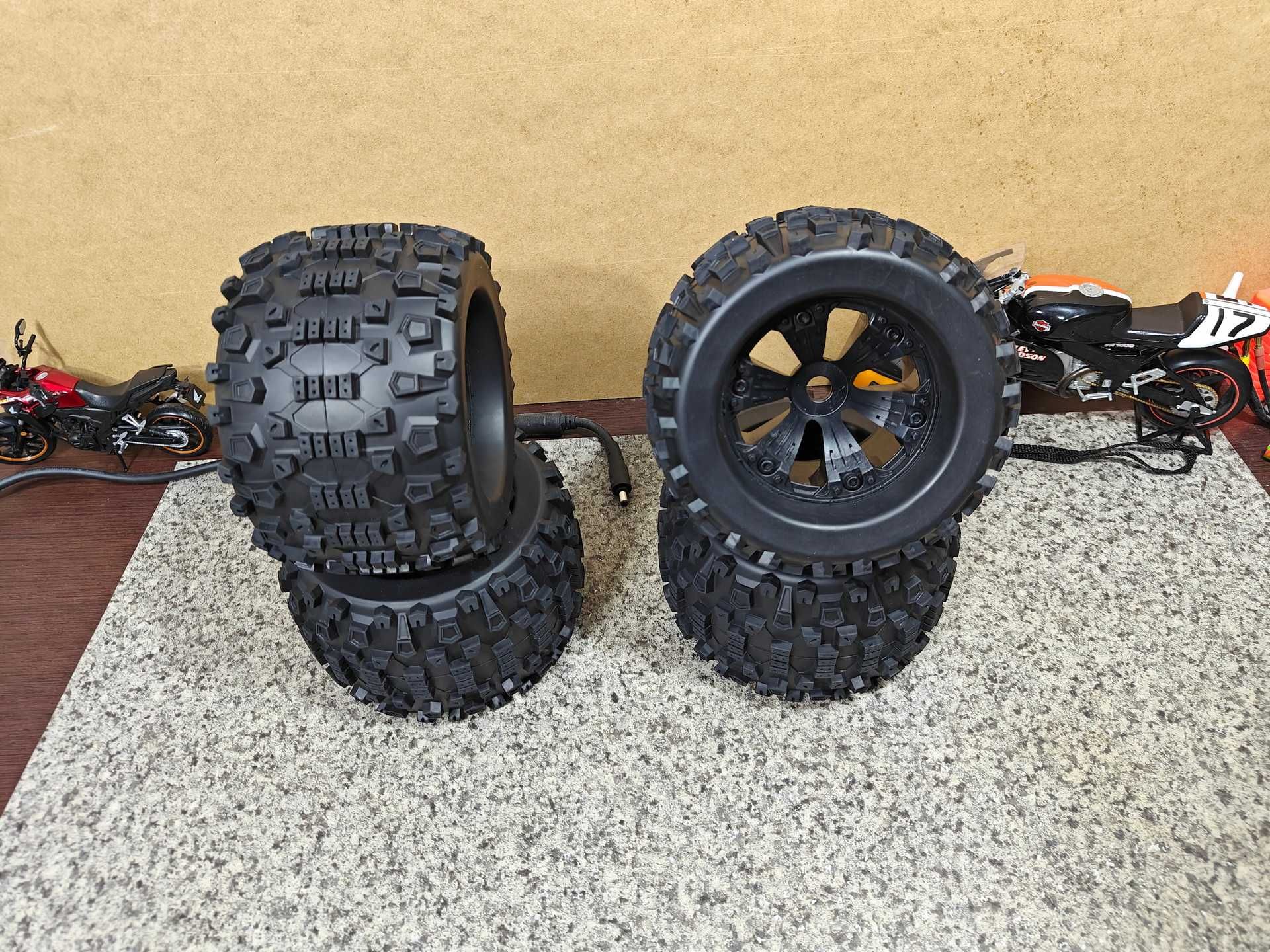 RC колеса трагги 1/8 хекс 17мм монстр траки баггі Нові