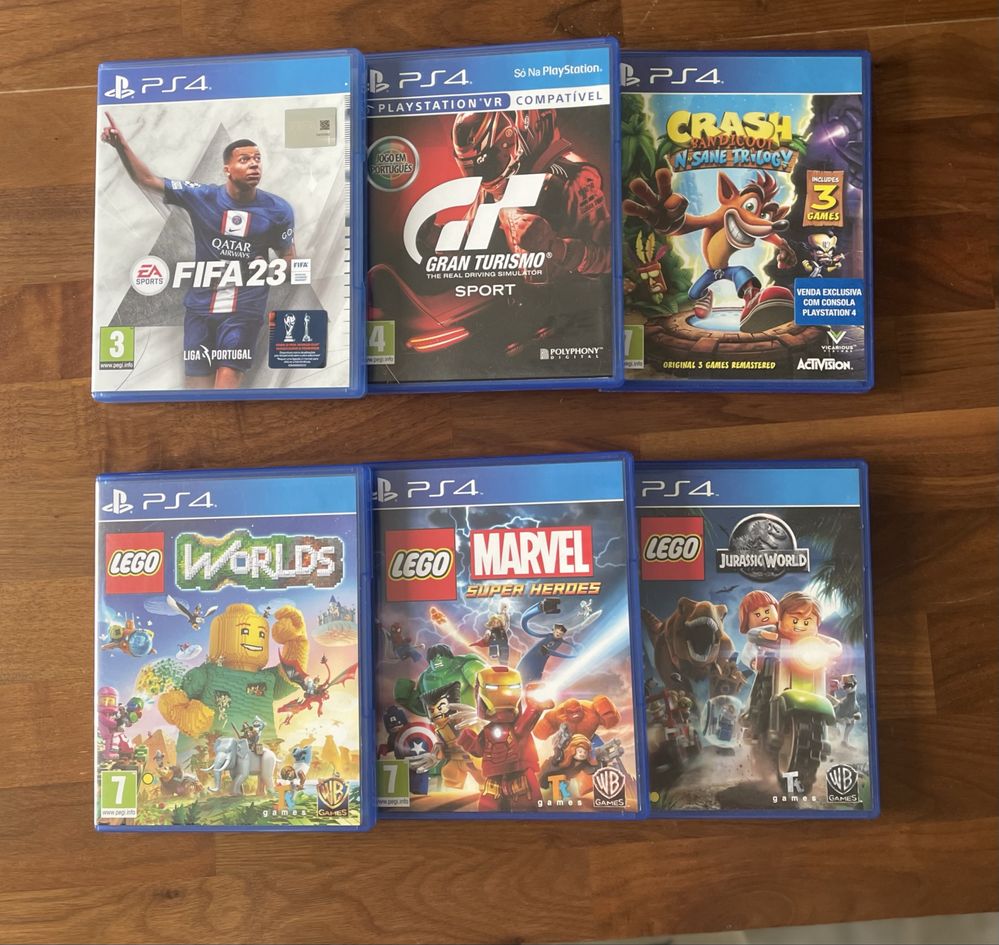 Ps4 Pro + 2 comandos + 6 jogos + cabos