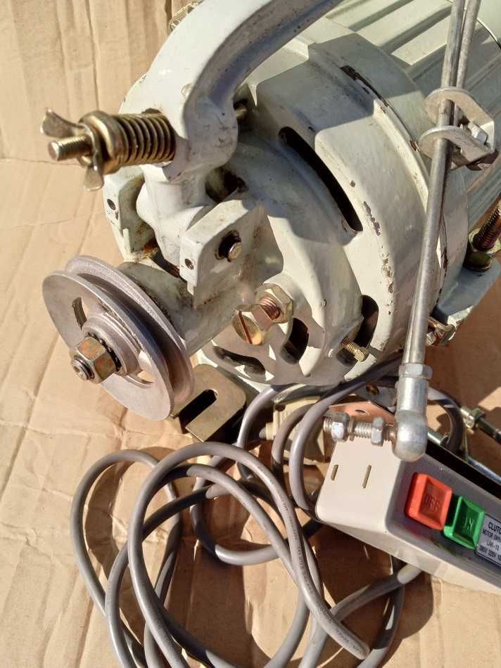 Електродвигун для швейної машинки. Bront clutch motor.