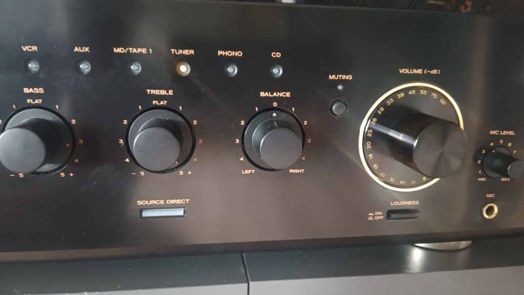 Przepiękny Teac A R-600