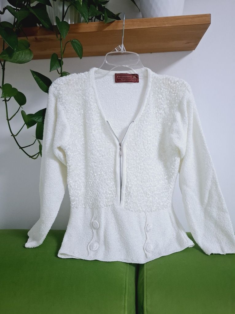 Premium XS - S sweterek bluzka dzianina dzianina w serek elegancki
