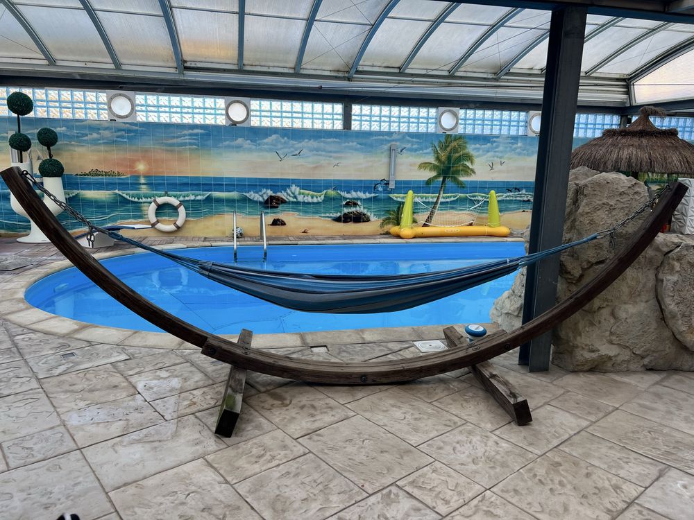 Cama de rede em madeira
