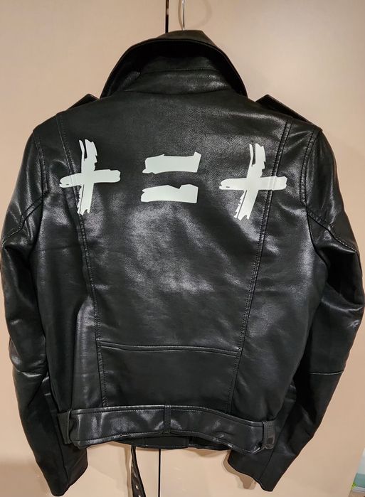 Чорна шкіряна куртка Don't call me Jennyfer