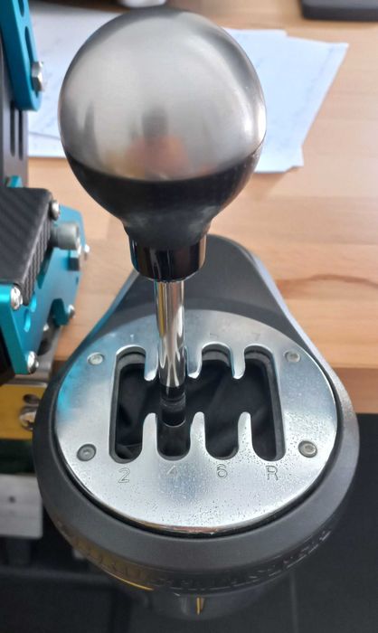 Thrustmaster TH8A