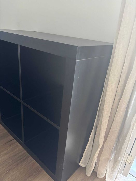 Kallax preto 4 quadrados