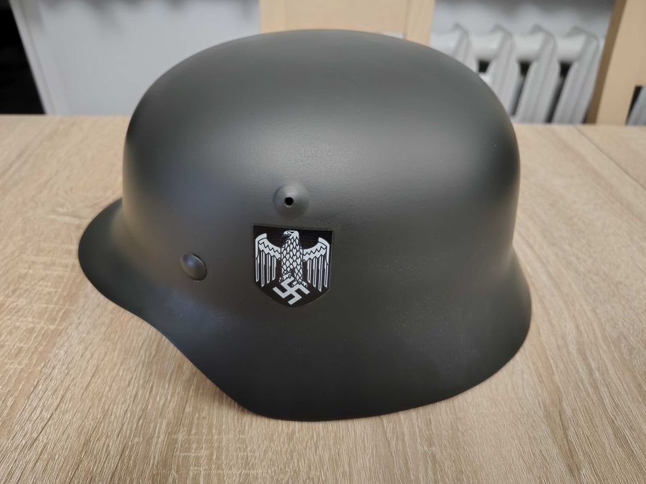 Hełm niemiecki stalowy Stahlhelm M40 WH/SS - replika