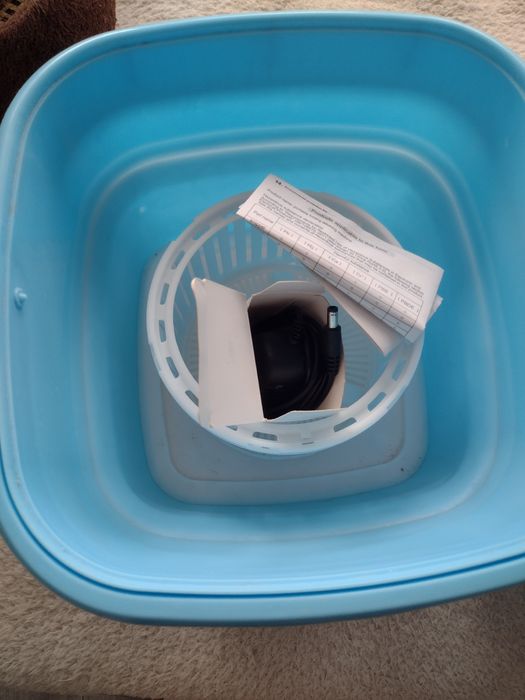 Mini pralka elektryczna.