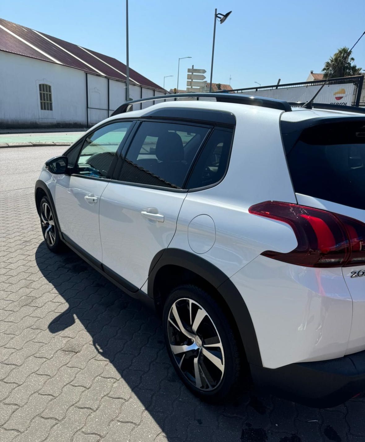 Peugeot 2008 Impecável