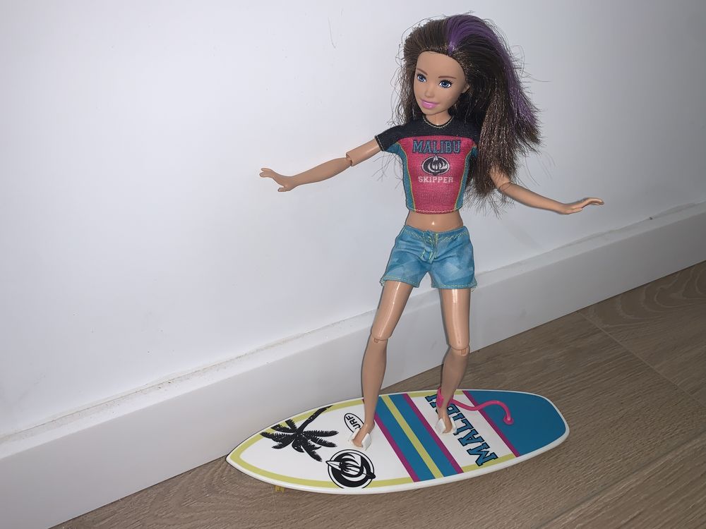 Lalka Barbie Skipper surferka + deska surfingowa