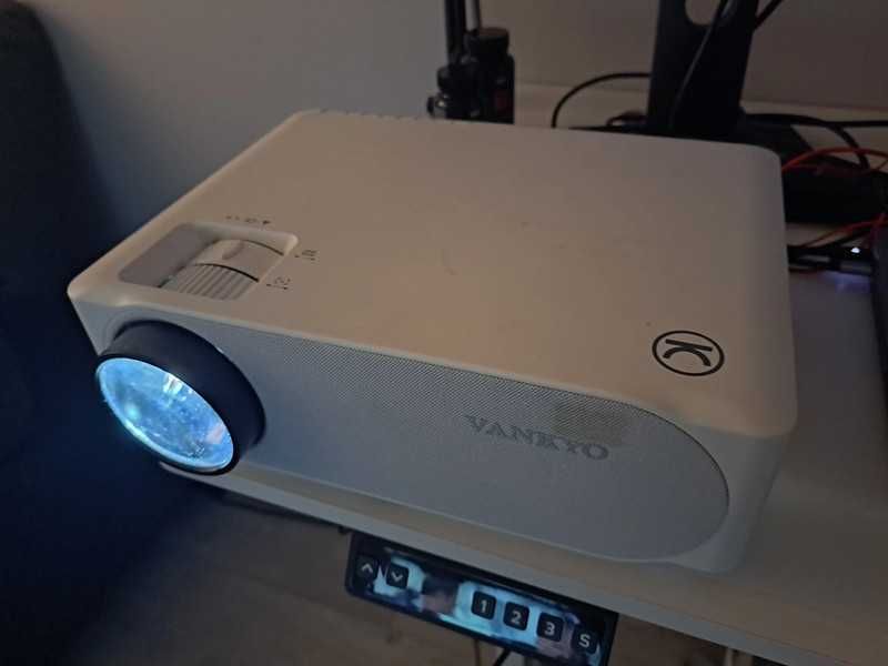 Projektor Vankyo Performance V630W Full HD 1080p