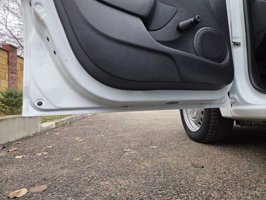 Стан нового авто!!! Dacia Logan 2015. Не битий. Не фарбований.