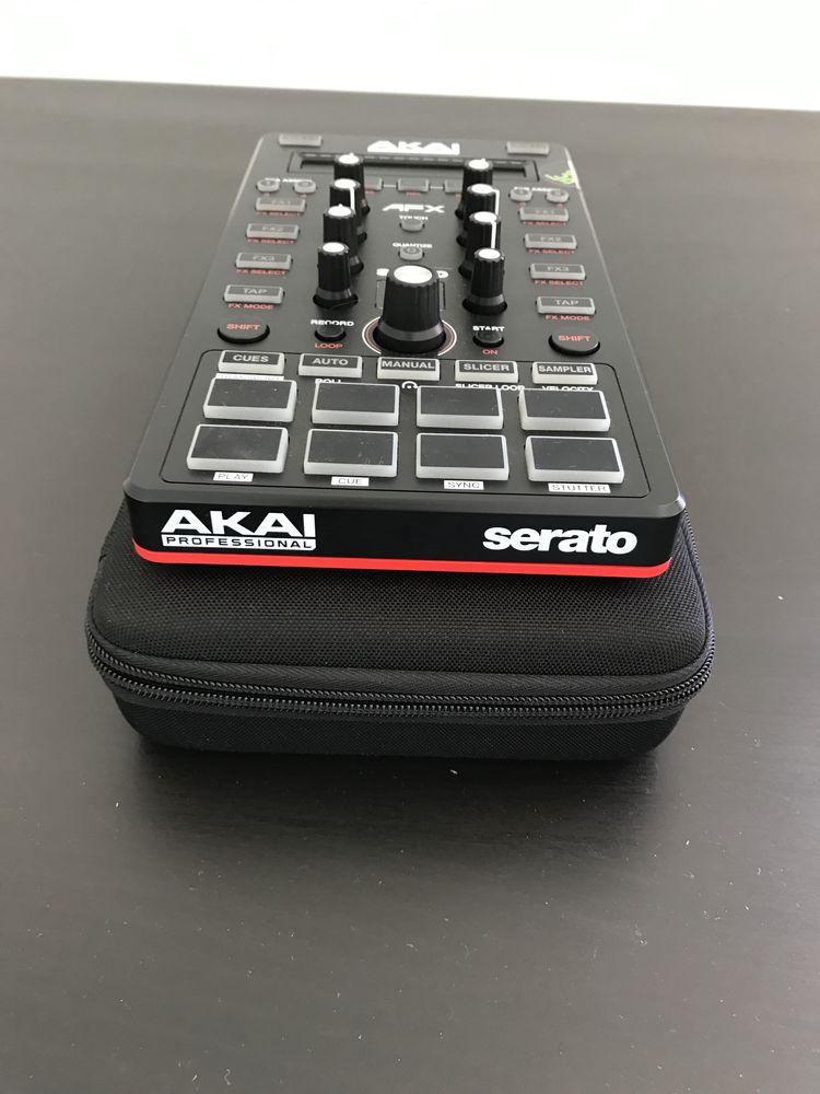 Akai AFX (controlador)