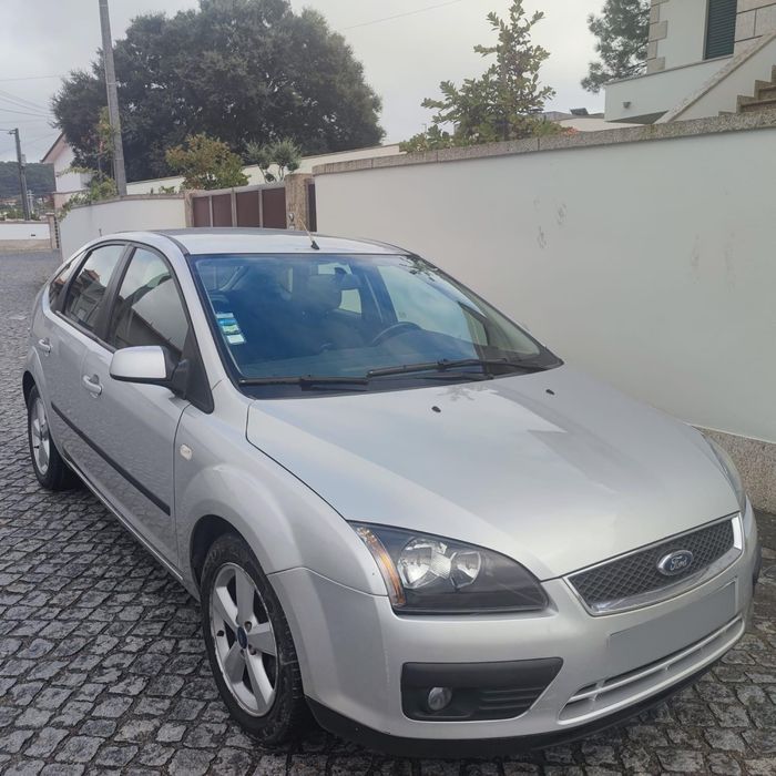 Ford focus.. poucos km
