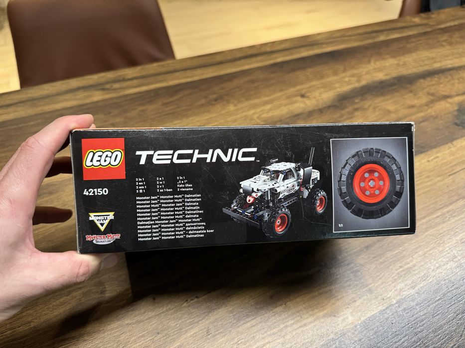 Машинка LEGO Technic